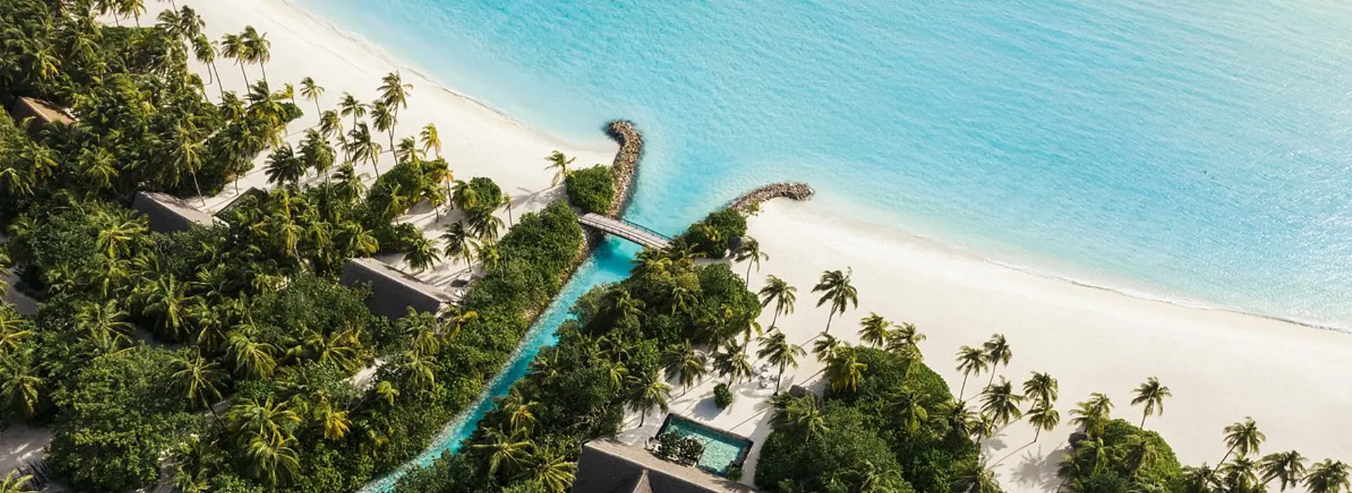 carousel - Pure Island Bliss at Makunudu2