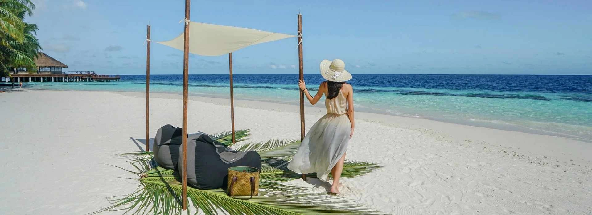 carousel Tropical Escape with Coco Bodu Hithi 3