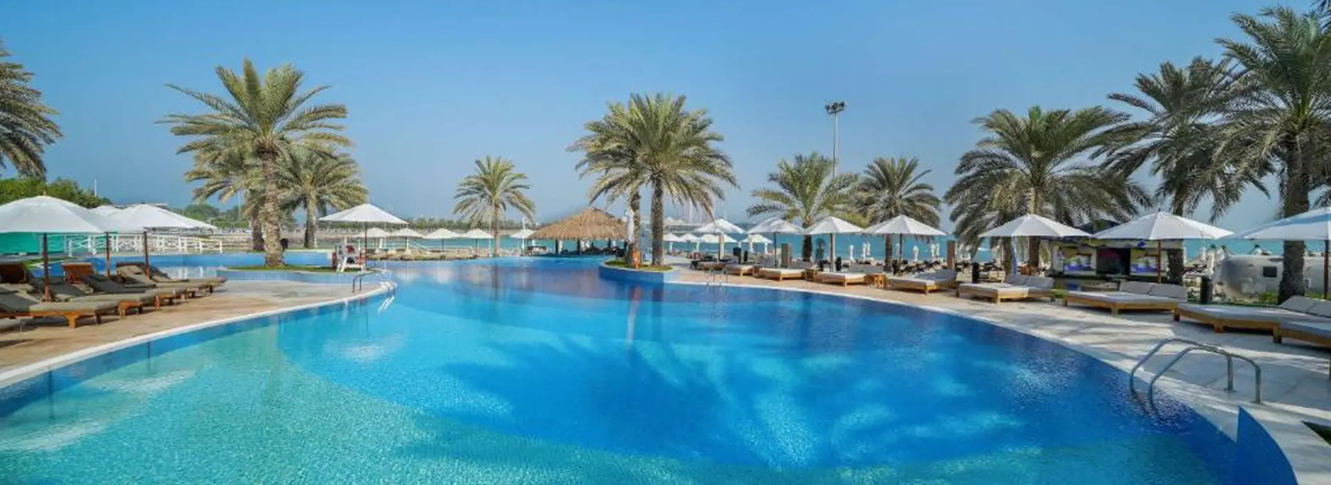 carousel Tropical Escape with Radisson Blu Resort2