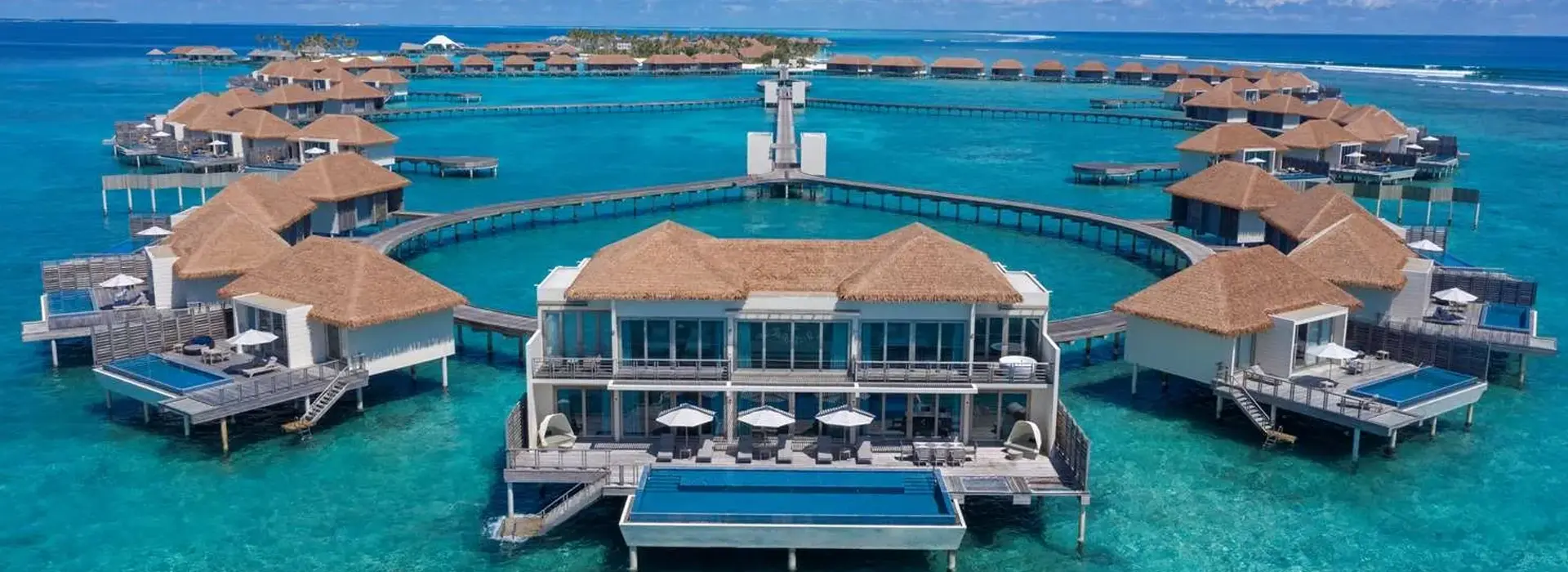 carousel Tropical Escape with Radisson Blu Resort3