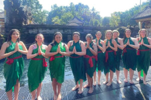 What to Wear to Bali’s Sacred Sites: A Guide to the Dress Code for Tourists